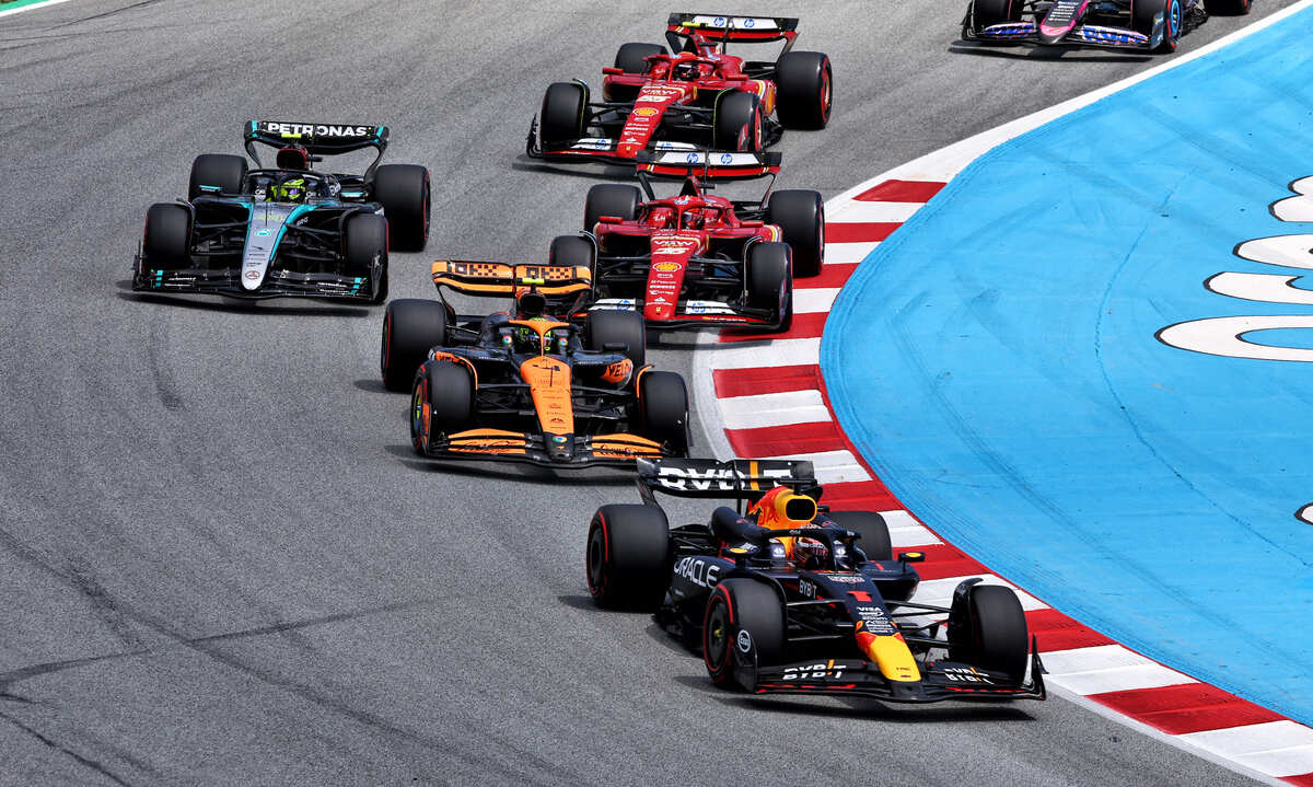 Red Bull, McLaren, Mercedes e Ferrari in azione: foto di FormulaPassion