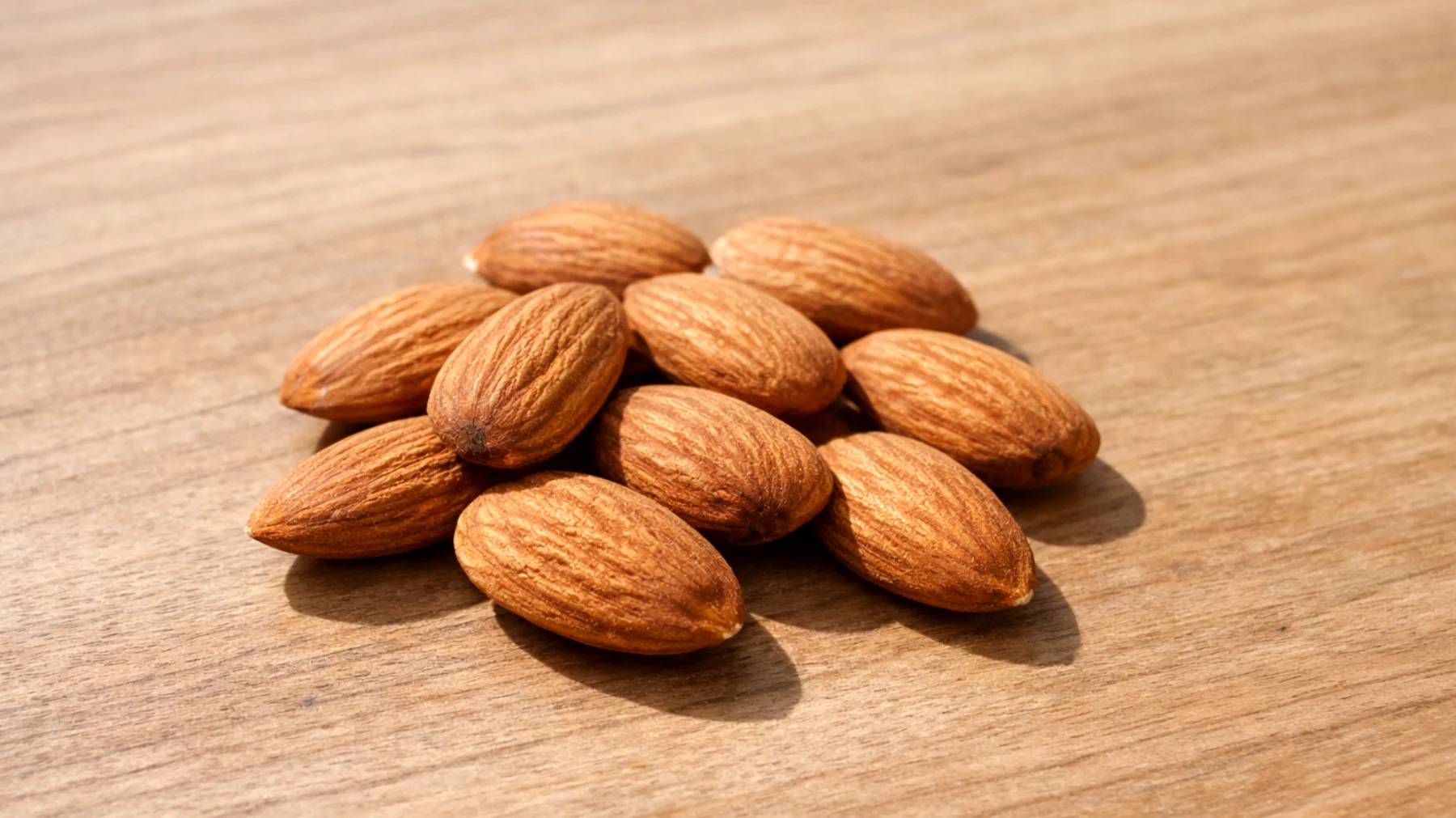 Perché la frutta secca fa bene al cuore: i benefici delle mandorle per la salute cardiovascolare"